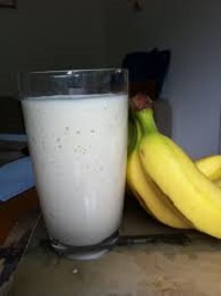Healthy banana milkshake recipe
