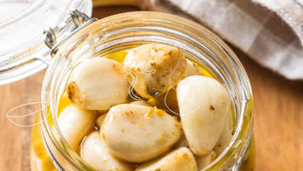 Health Benefits of Eating Garlic Cloves 