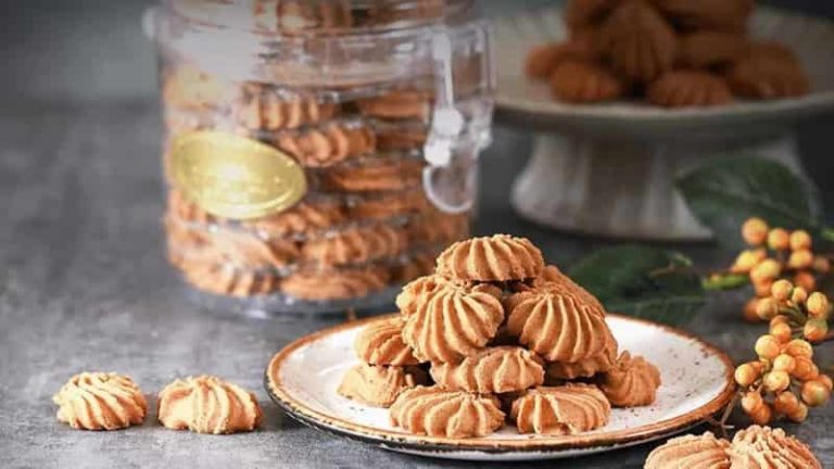 Buy Most Delicious CNY Cookies in Singapore | Where & Why?